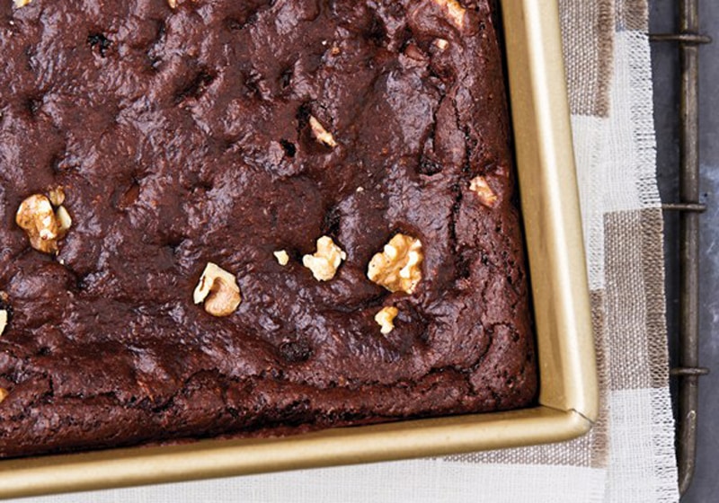 21 Drool-Worthy Recipes for Vegan Brownies: Very Fudgy Chocolate Chip Brownies