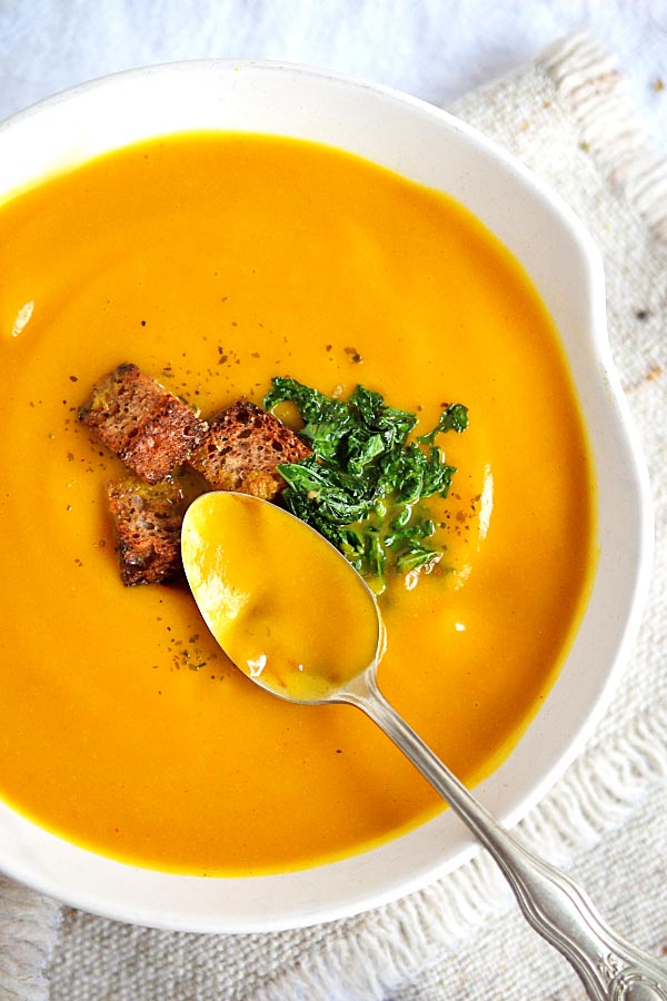 15 Creative Roasted Red Kuri Squash Recipes You Need To Try: Red Kuri Curry Soup