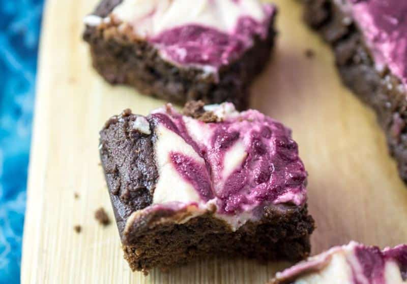 21 Drool-Worthy Recipes for Vegan Brownies: Berry Cheesecake Brownies