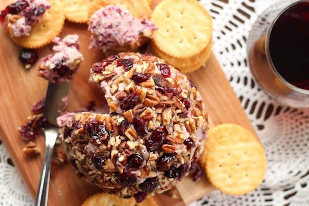 18 cranberry recipes - cranberry and pecan vegan cheeseball