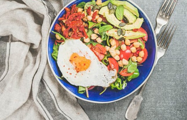 healthy Spicy Veggie Breakfast Bowls 