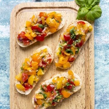 Bruschetta with Summer Tomatoes and Basil Vegetarian Recipe