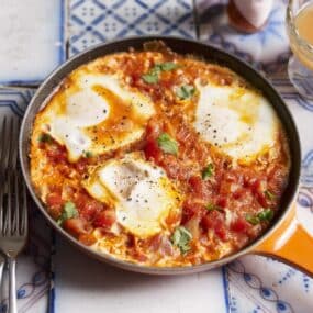 Shashuka-Style Baked Eggs in Tomato Salsa