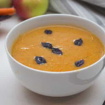 Apples and Carrot Soup