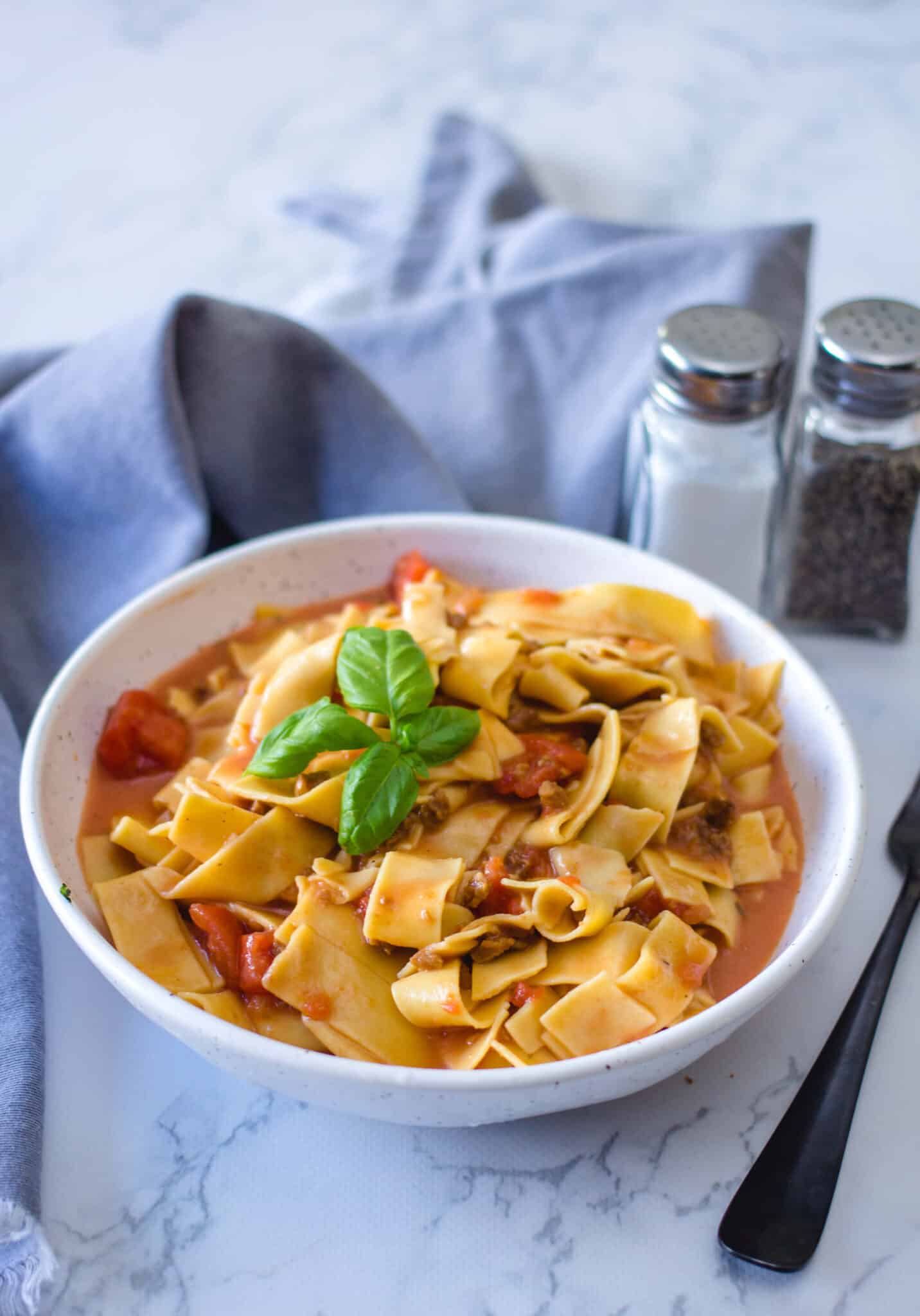 Creamy Meatless Tomato Egg Noodles