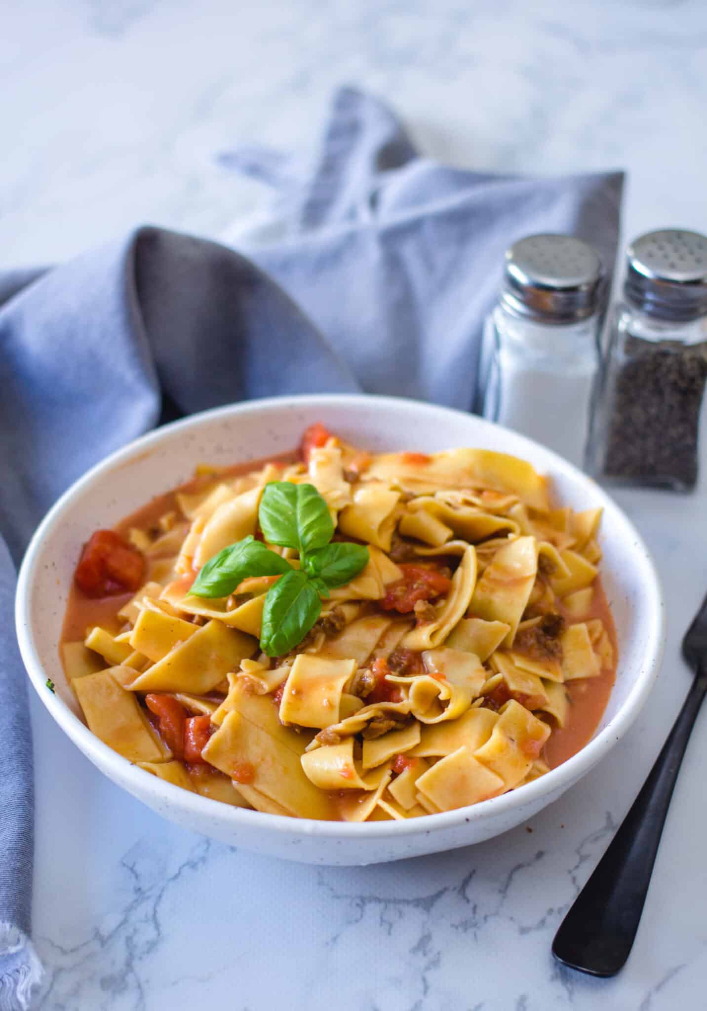 Creamy Tomato Egg Noodles Easy Weeknight Meal Oh My Veggies