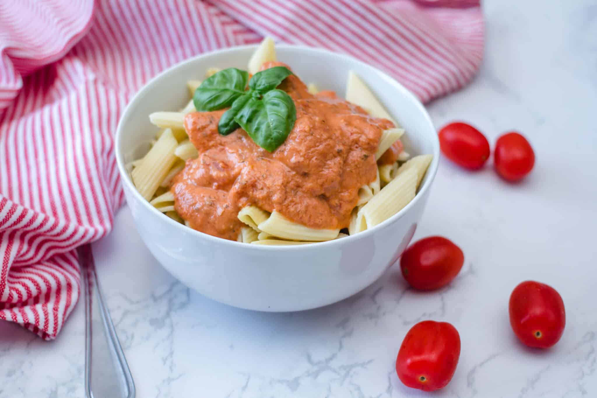 Creamy Rose Sauce Recipe (Easy Pasta Dinner!!!)