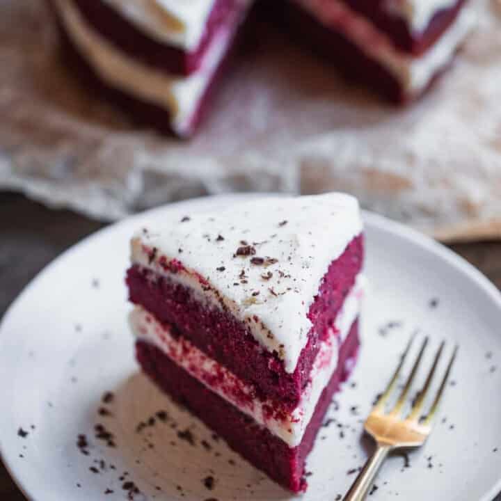 Vegan Red Velvet Cake | Showstopping Dessert! | Oh My Veggies