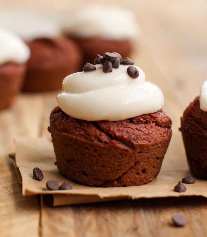 12 Vegan Cupcake Recipes for Holidays or Any Day | Oh My Veggies