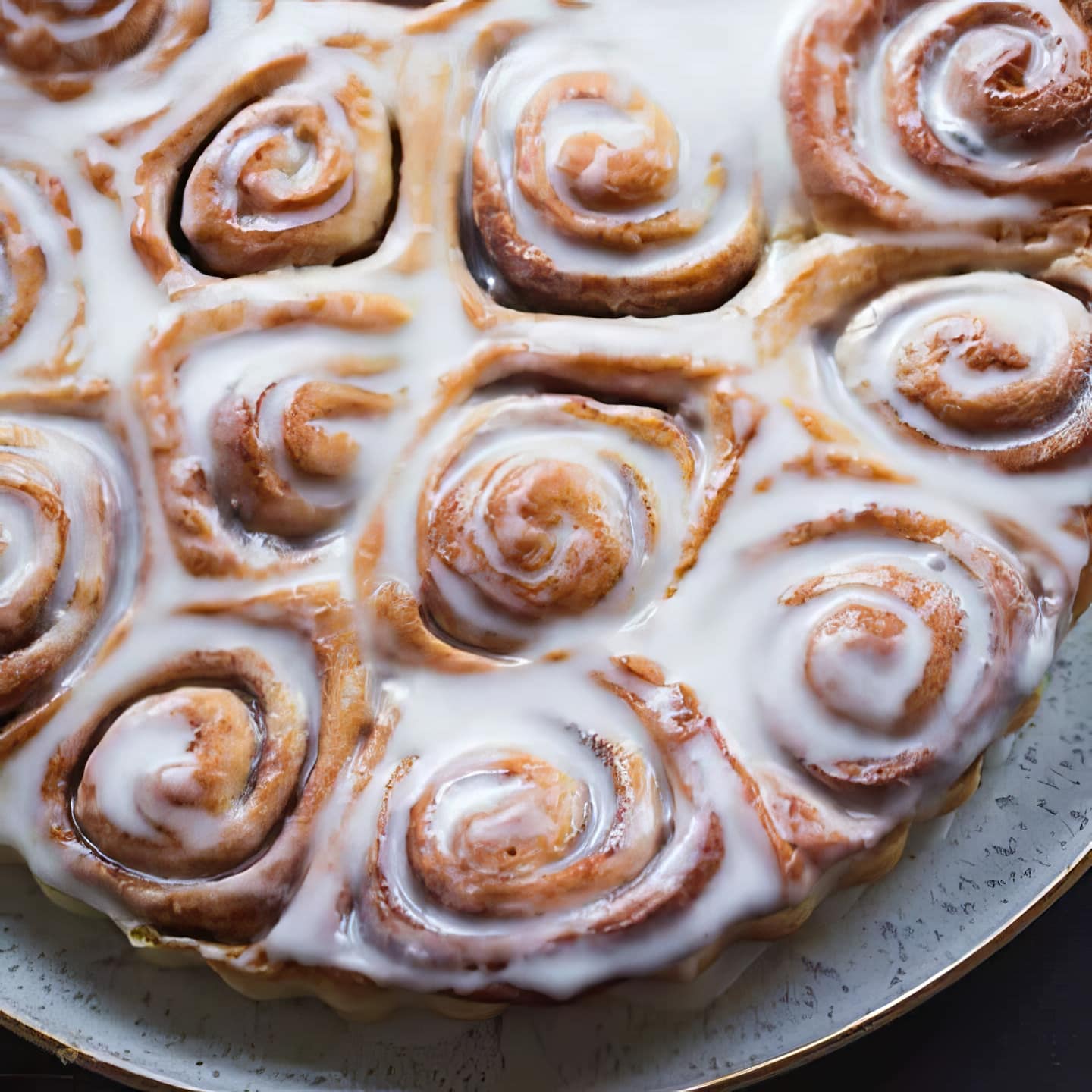 vegan cinnamon rolls