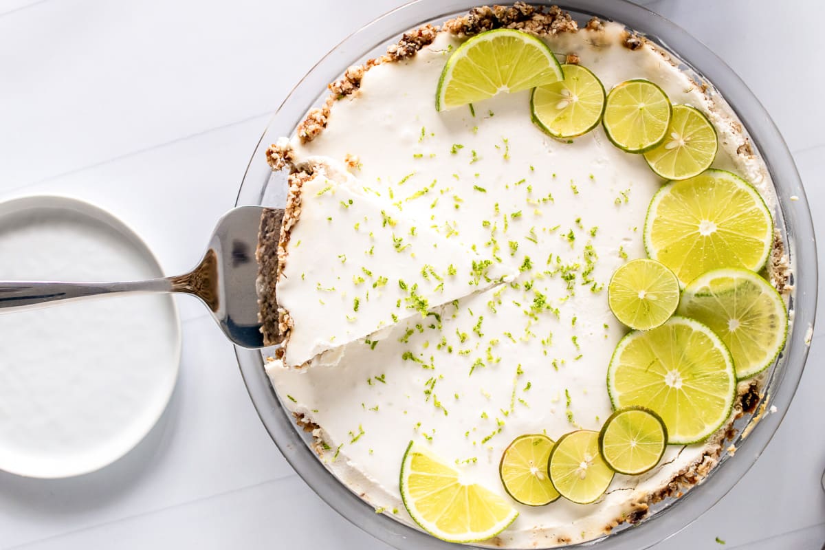 removing a slice from vegan key lime pie