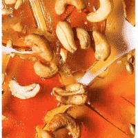 Cashew and Cayenne Brittle