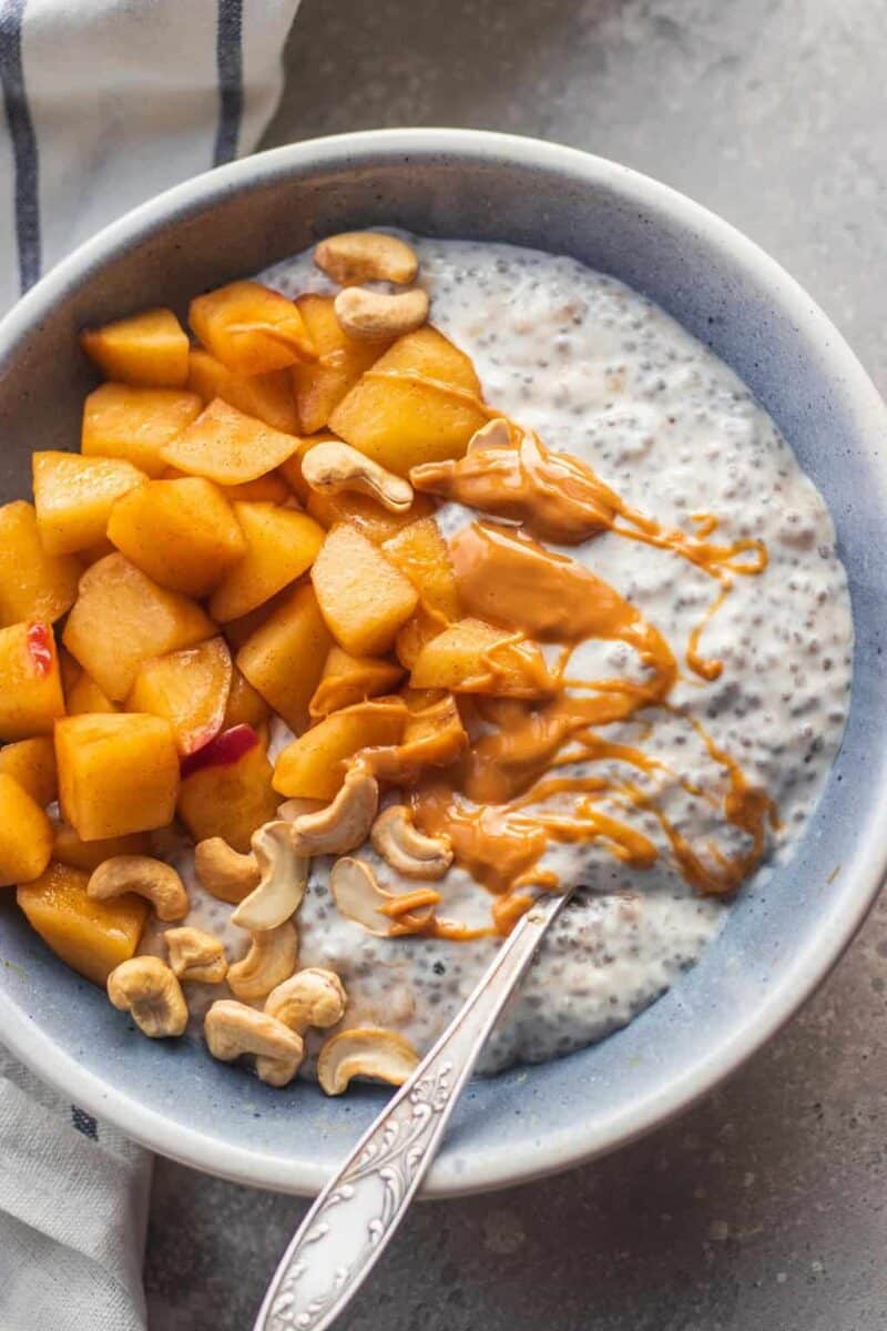 Apple Pie Coconut Chia Pudding - Oh My Veggies