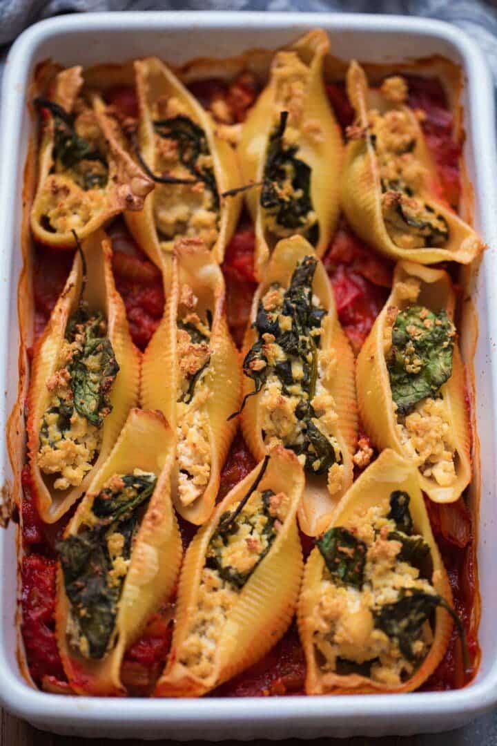 Baking dish with conchiglie and tofu ricotta