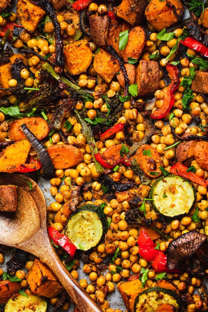 Baking tray with roasted vegetables and chickpeas