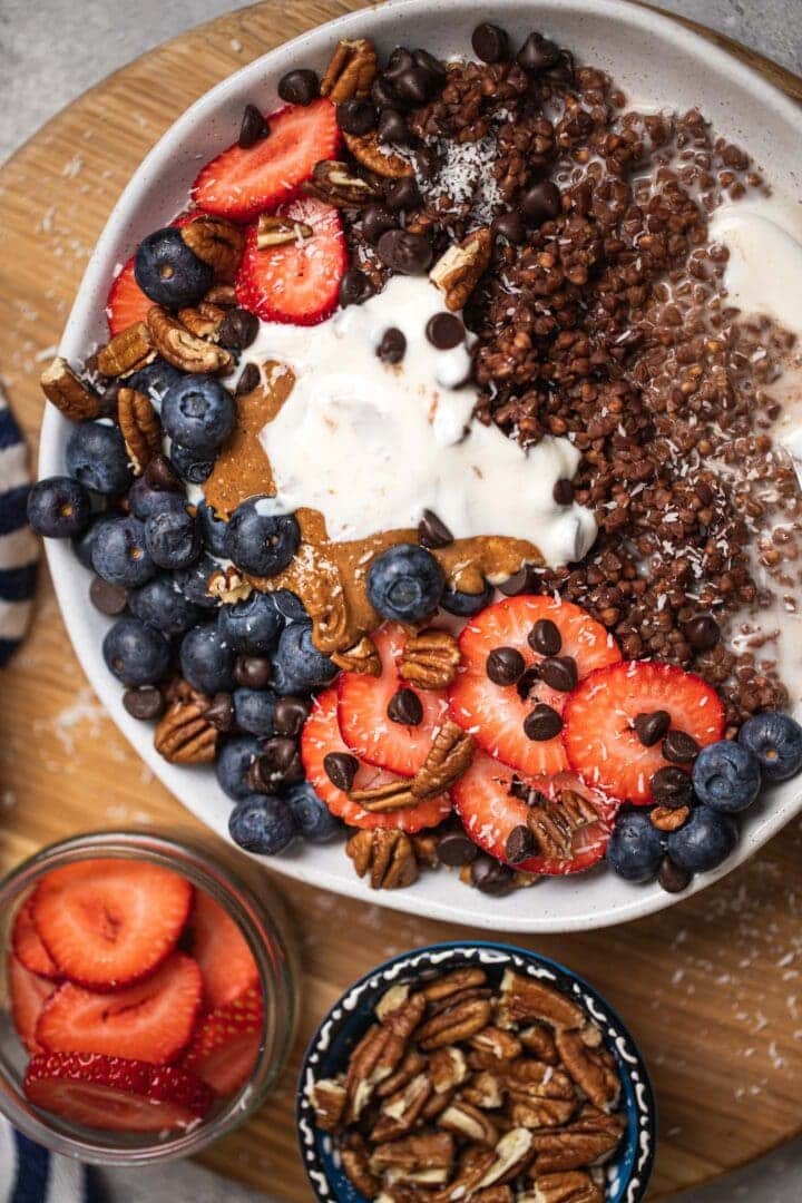 Buckwheat breakfast bowl with vegan yoghurt