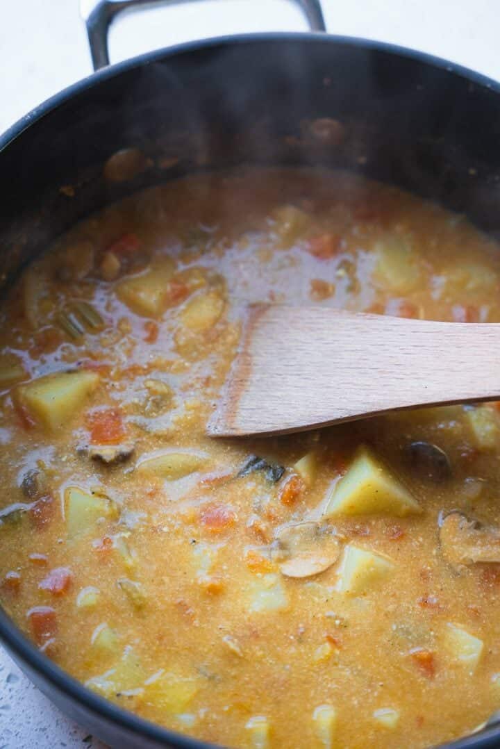 Chunky split pea and potato soup