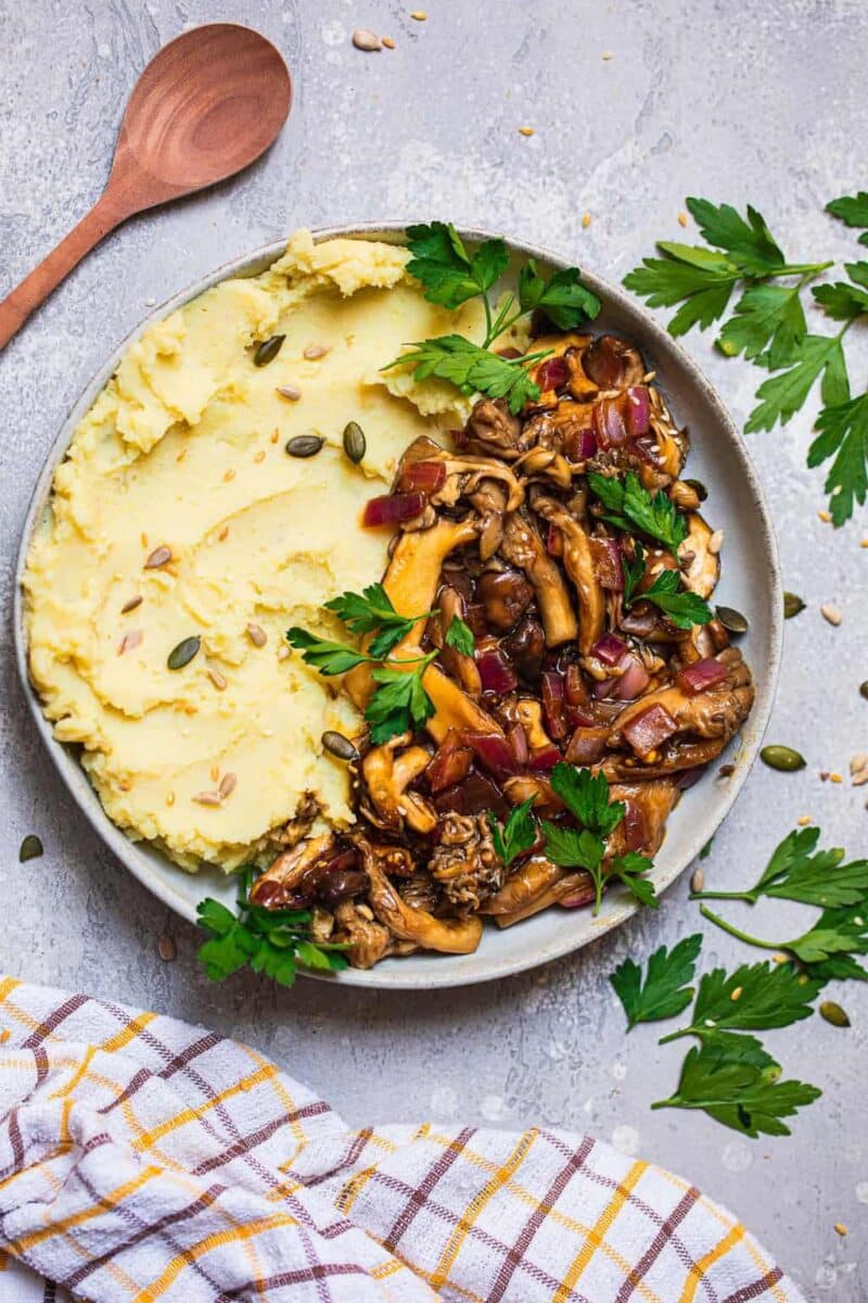 Bowl with mashed potatoes and mushrooms
