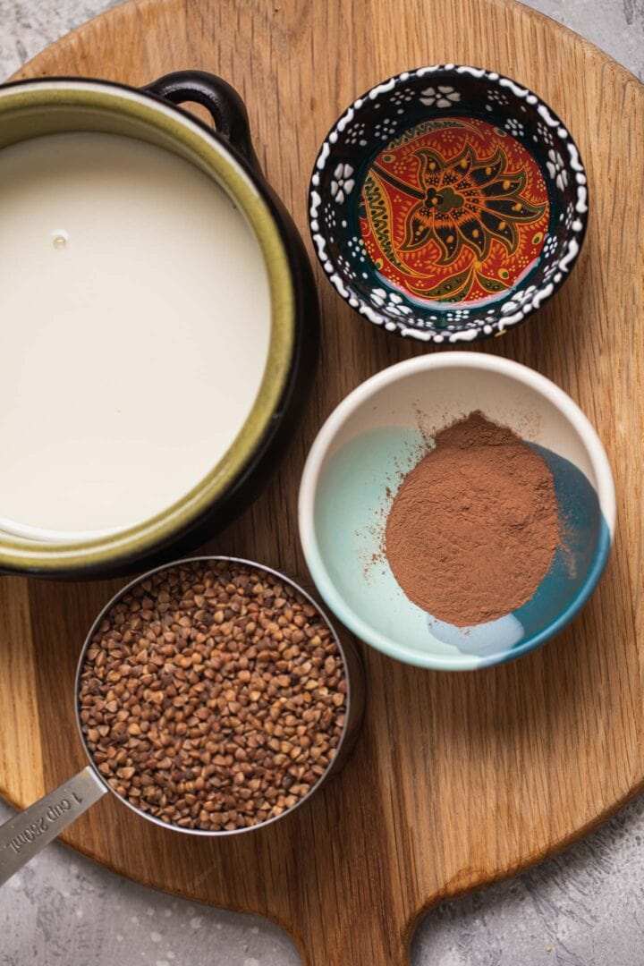 Ingredients for buckwheat porridge