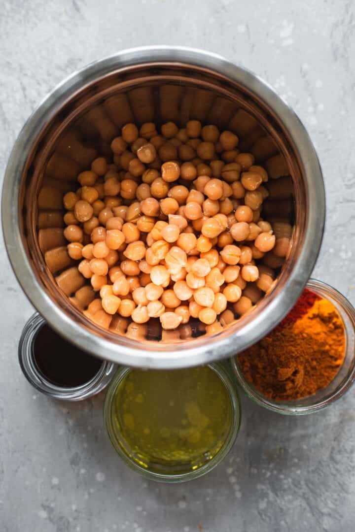 Ingredients for crispy chickpeas