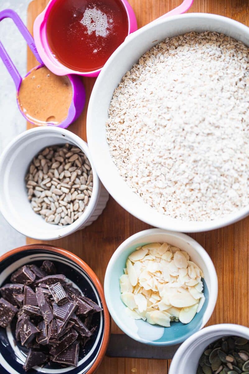 Ingredients for vegan chocolate granola bars