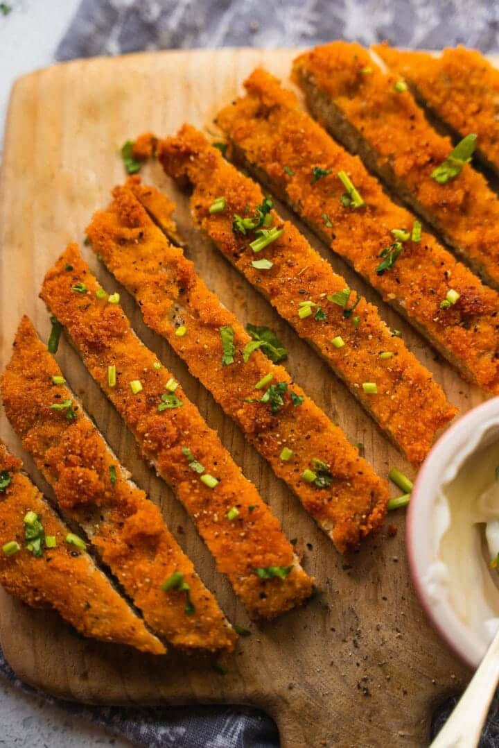 Meatless schnitzel with mayonnaise