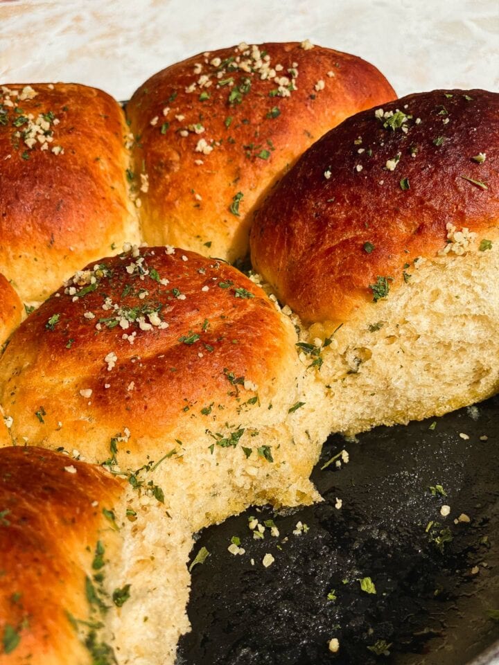 Skillet bread with olive oil
