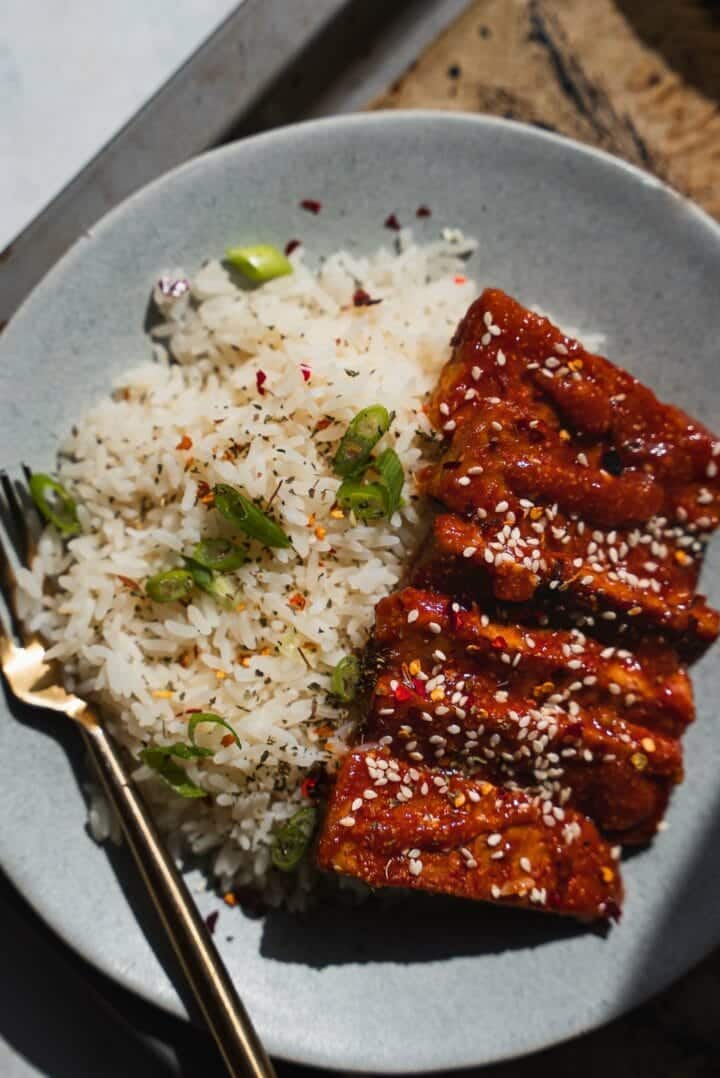 Spicy tempeh with rice