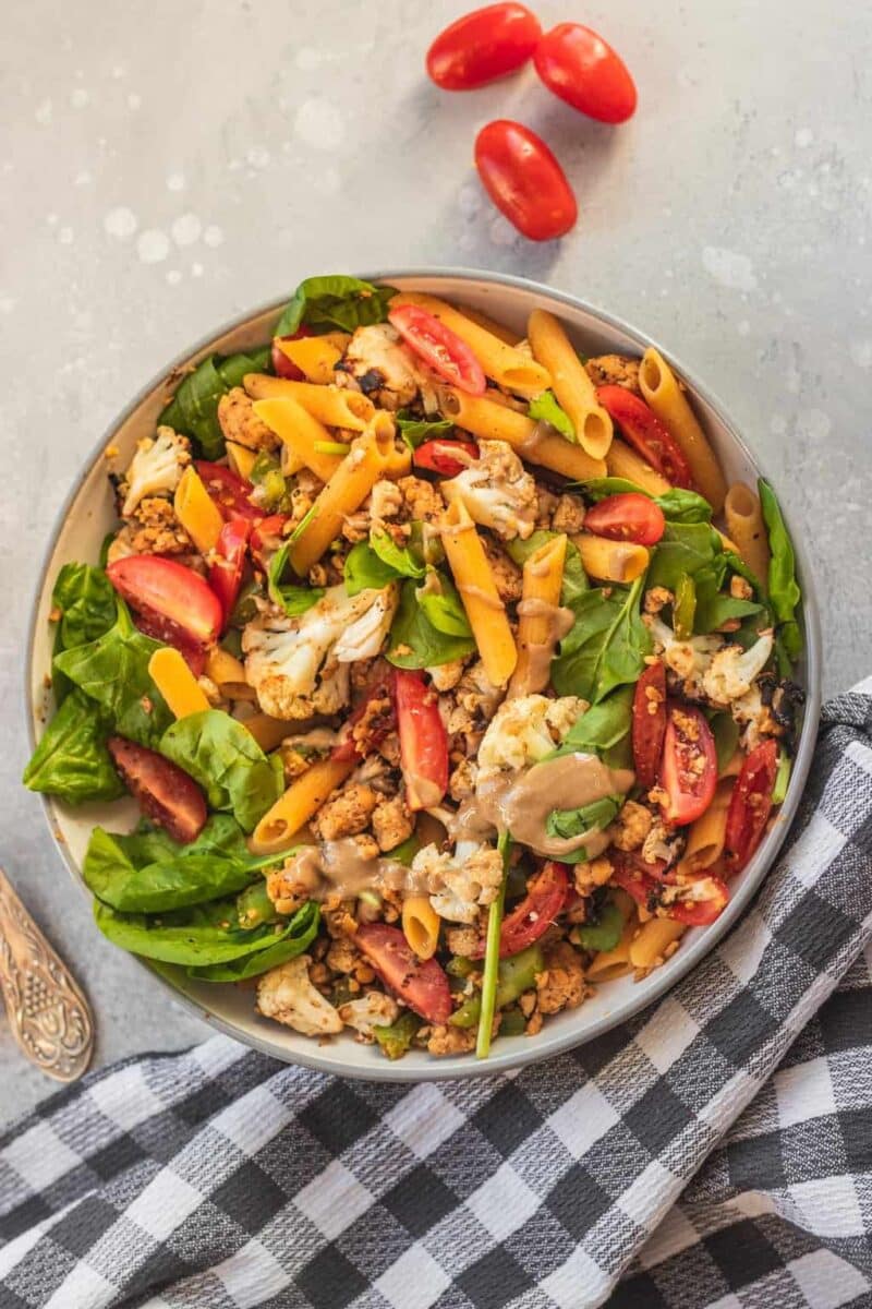 Vegan cauliflower pasta with tempeh