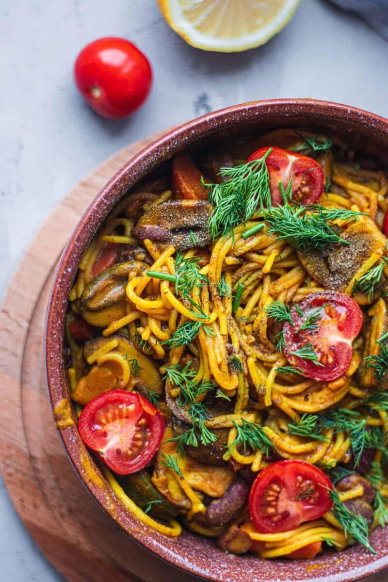 Vegan one pot pasta with mushrooms and vegetables