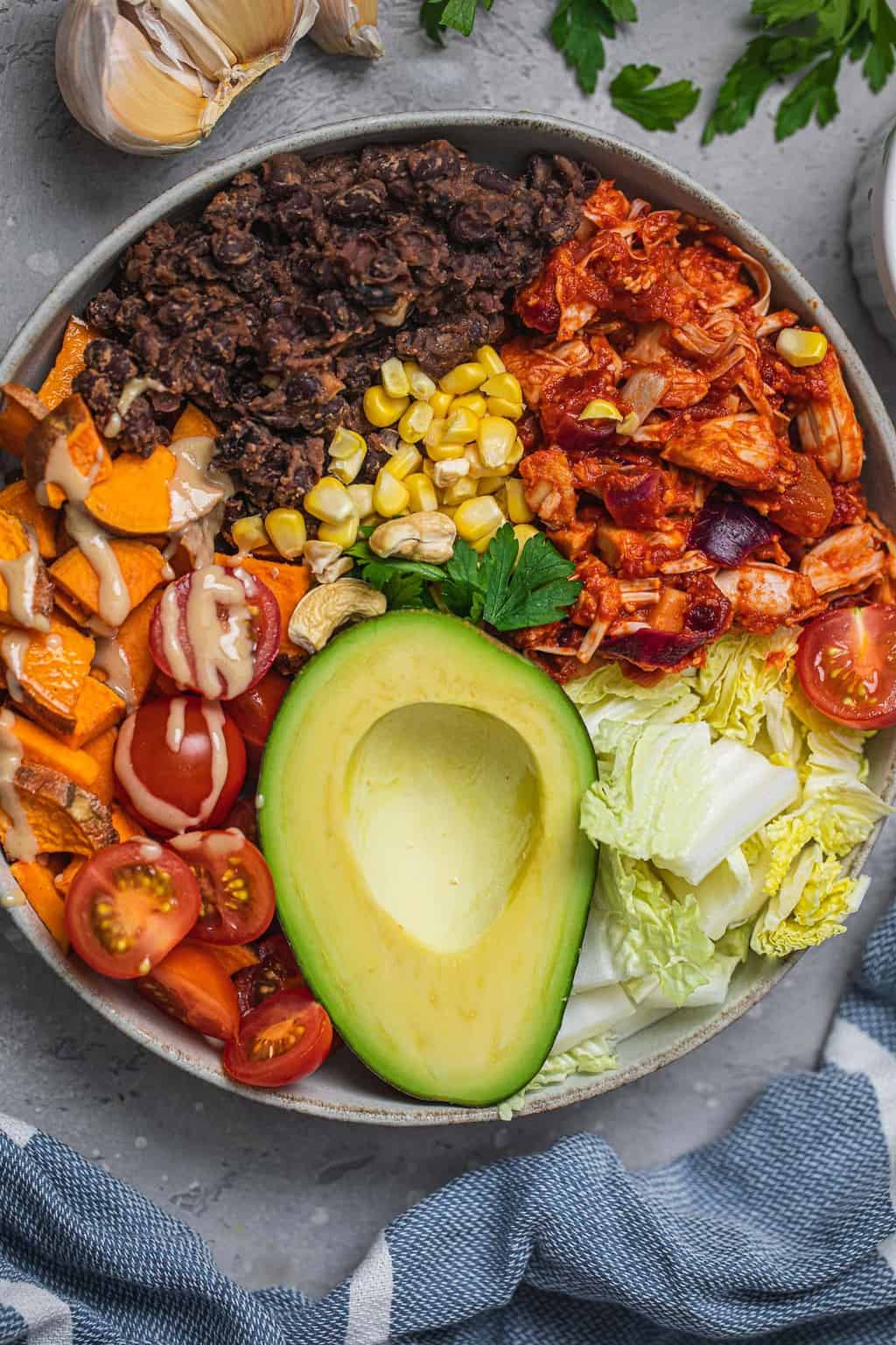 Easy vegan breakfast burrito bowl