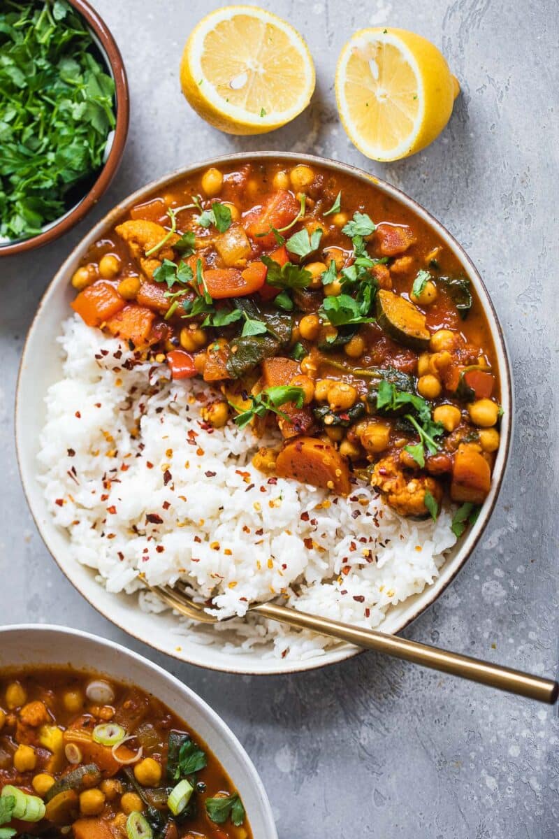 Vegan chickpea stew with spinach and rice