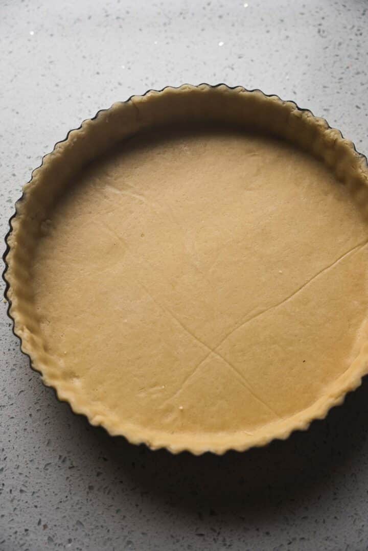 Vegan dough in a pie tin
