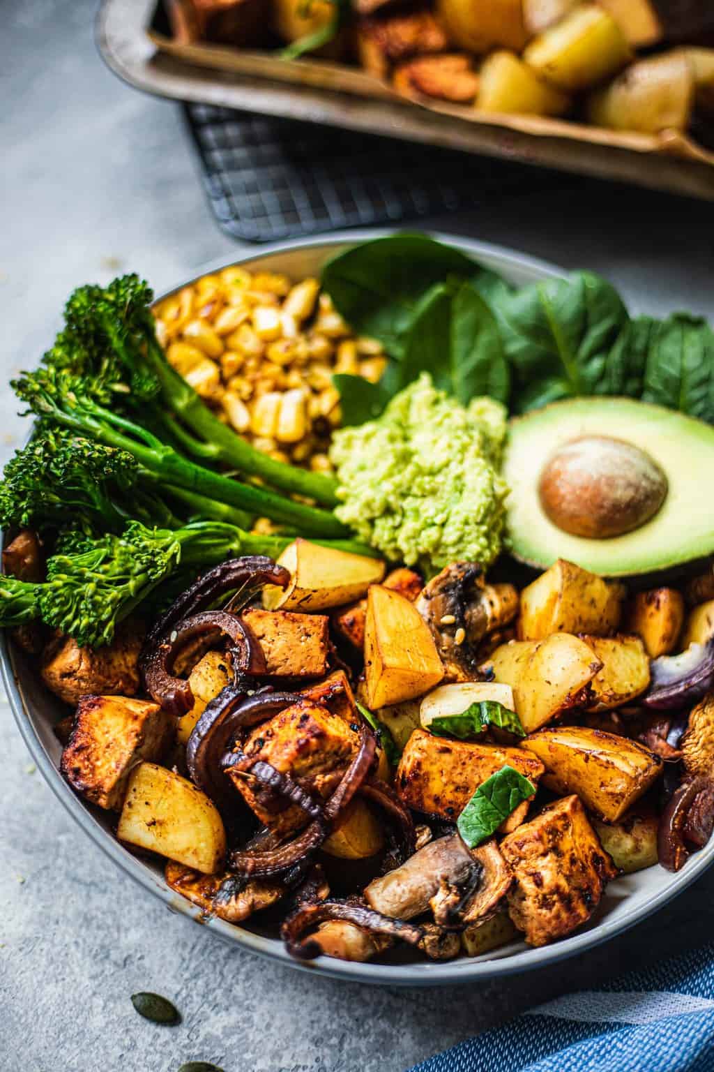 Vegan bowl with tofu and potatoes