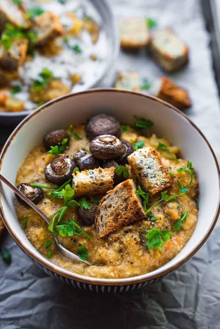 Vegetable soup with mushrooms and croutons