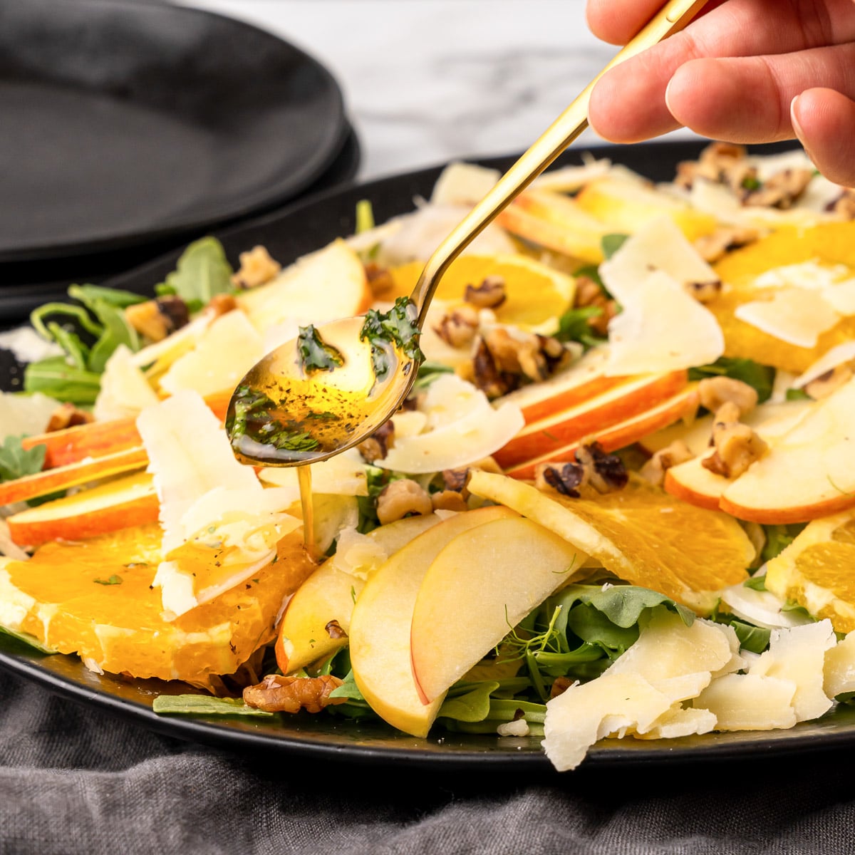 Shaved Fennel Salad - FoodyMake