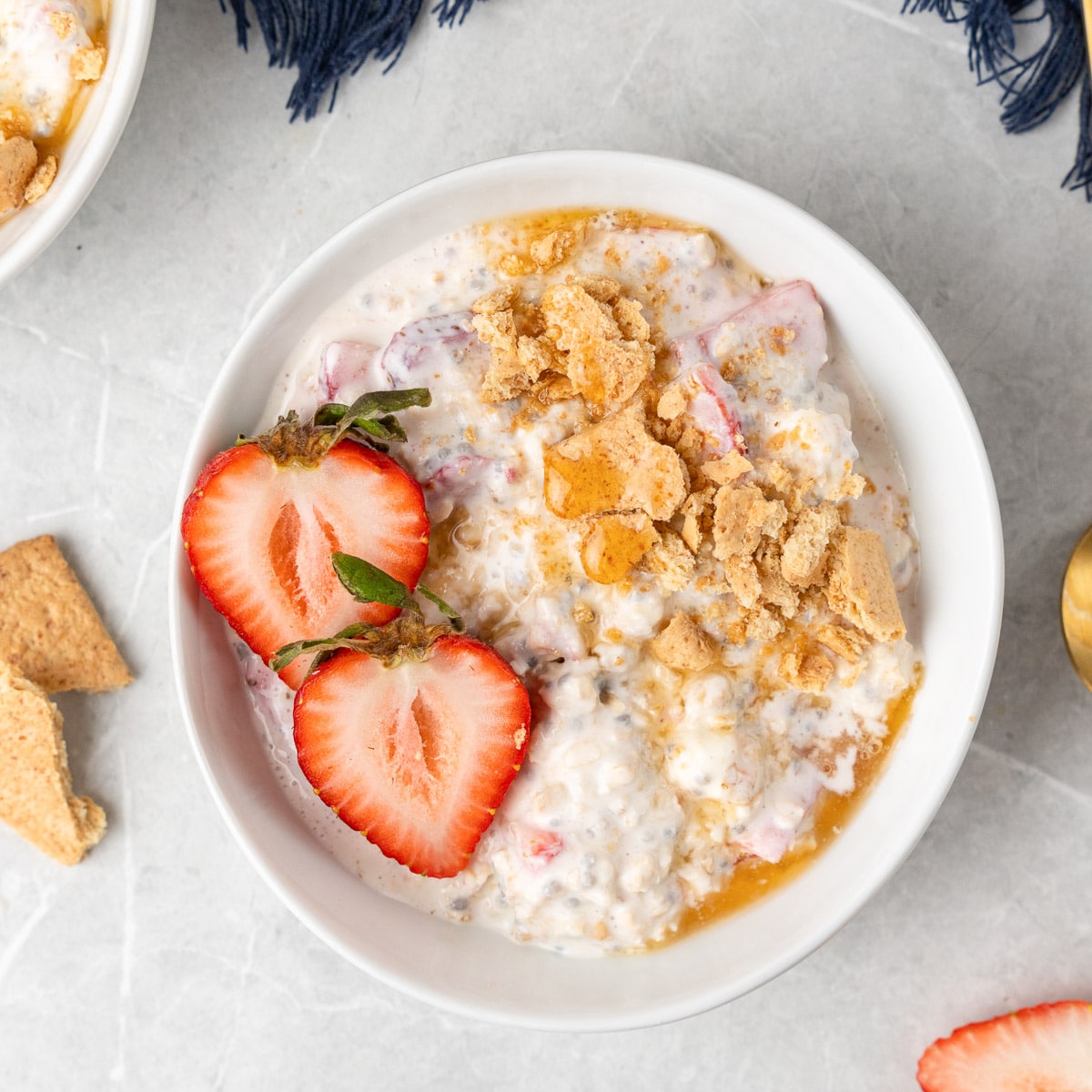 Strawberry Cheesecake Overnight Oats