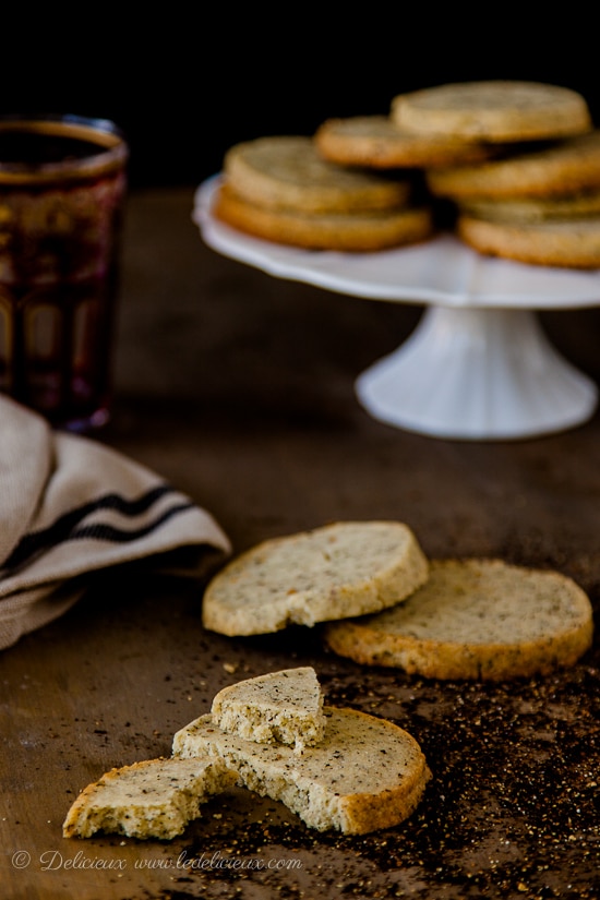 Chai Shortbread cookies recipe | via Delicious Everyday deliciouseveryday.com