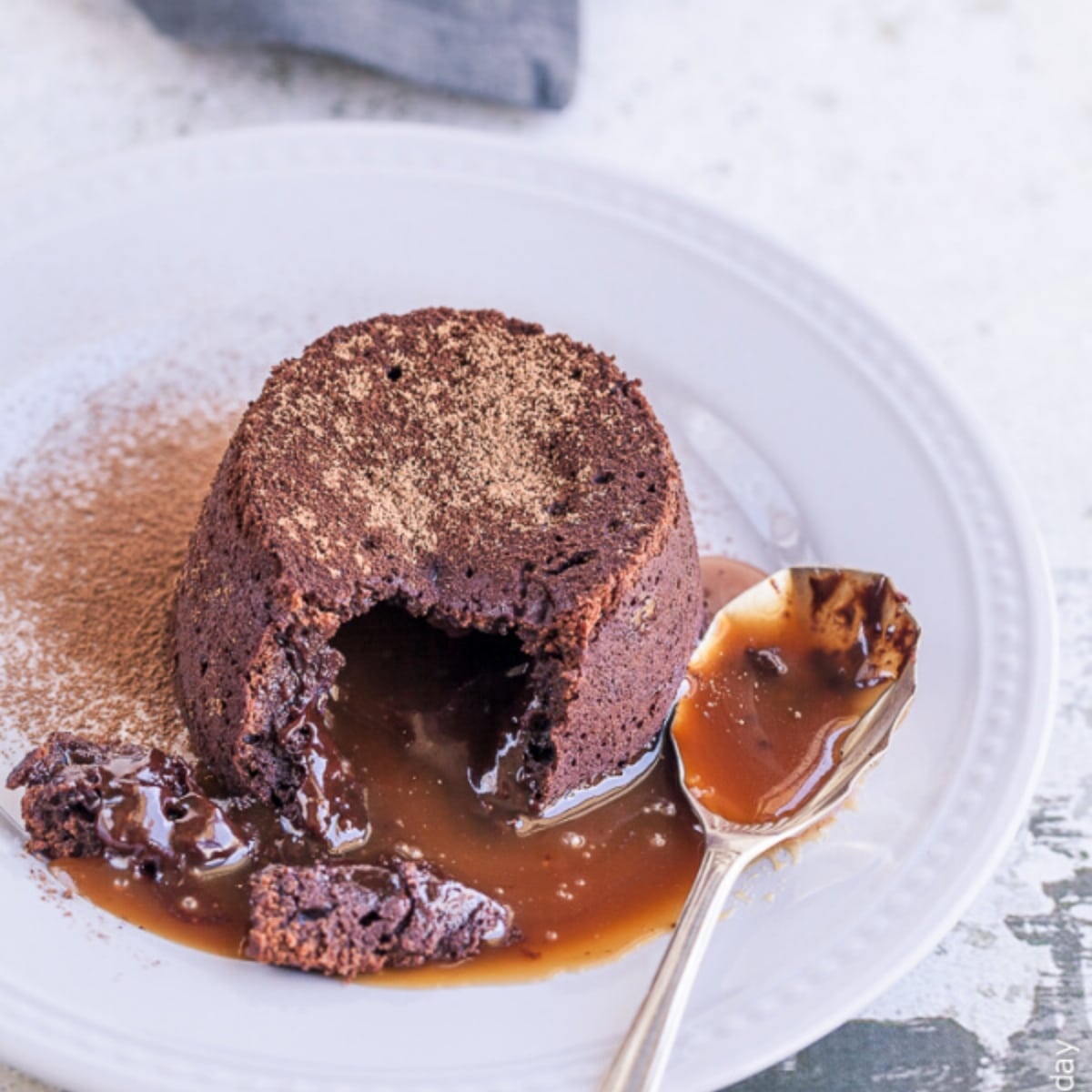 Caramel and Chocolate Fondant Cake Recipe