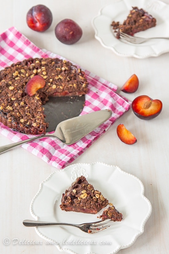 Chocolate Plum Crumble Tart recipe | via Delicious Everyday deliciouseveryday.com