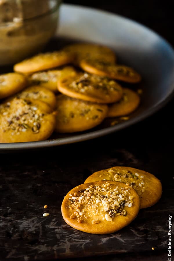 Dukkah sprinkled Chickpea Crackers recipe {vegan and gluten free}| DeliciousEveryday.com