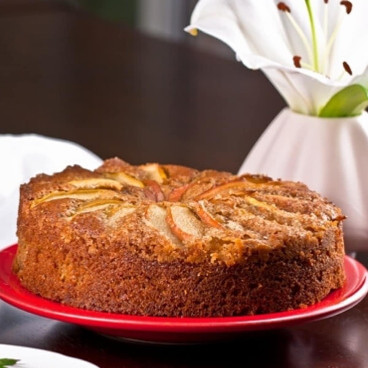 Strawberry, ginger and apple cake - Recipes - delicious.com.au