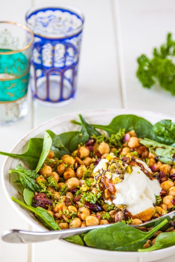 https://ohmyveggies.com/wp-content/uploads/2023/08/Moroccan-Chickpea-Salad-2-600x900.jpg