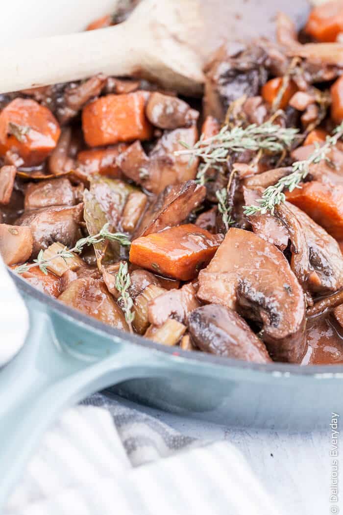 Mushroom Bourguignon - The classic beef bourguignon gets a vegetarian makeover with this delicious mushroom bourguignon recipe! A delicious and hearty winter vegan dish.