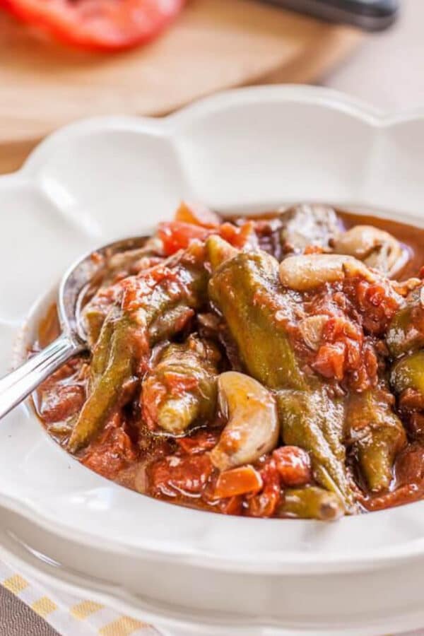 Okra and Sauteed Tomatoes or Bamia bil zeit