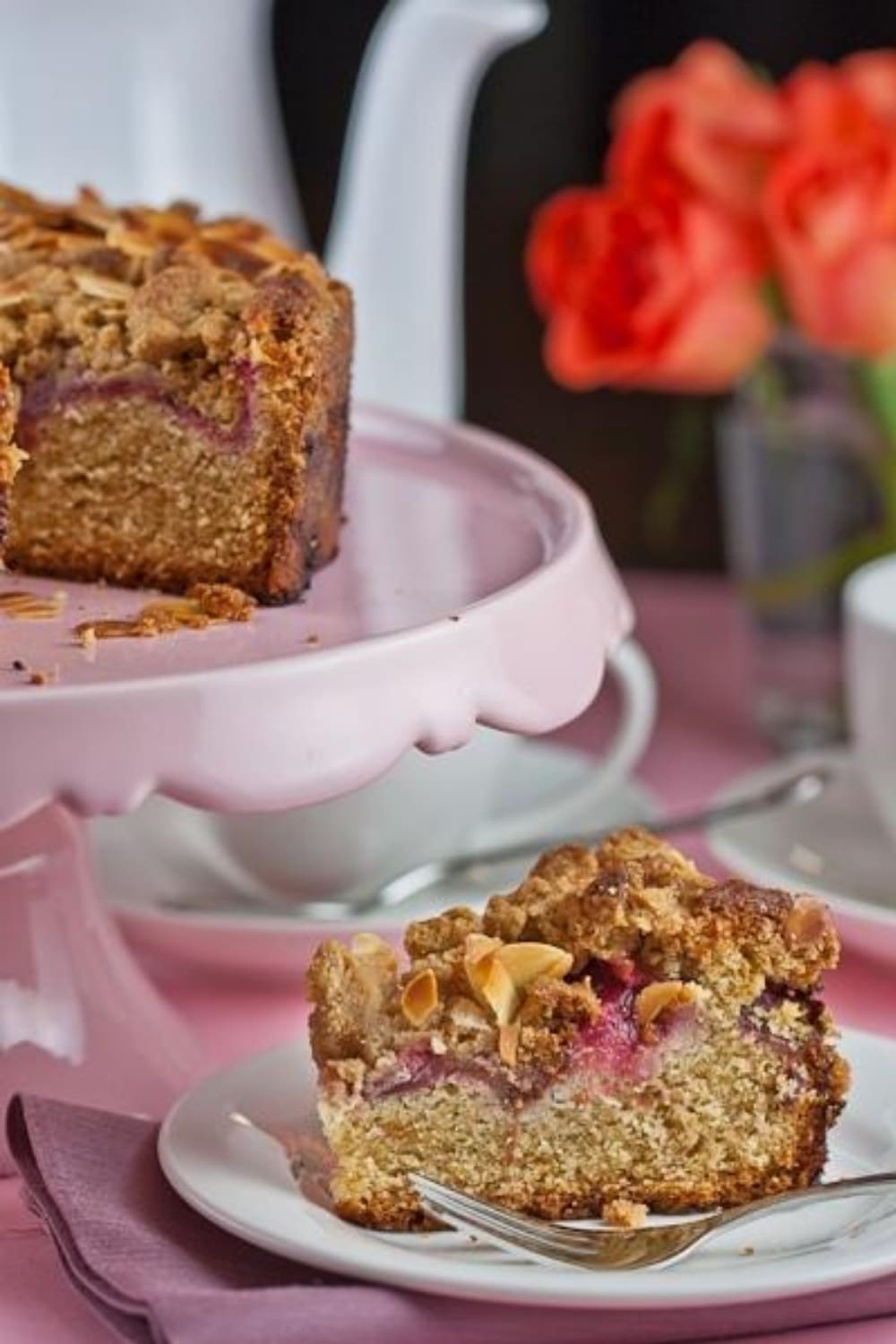 Rhubarb Crumble Cake