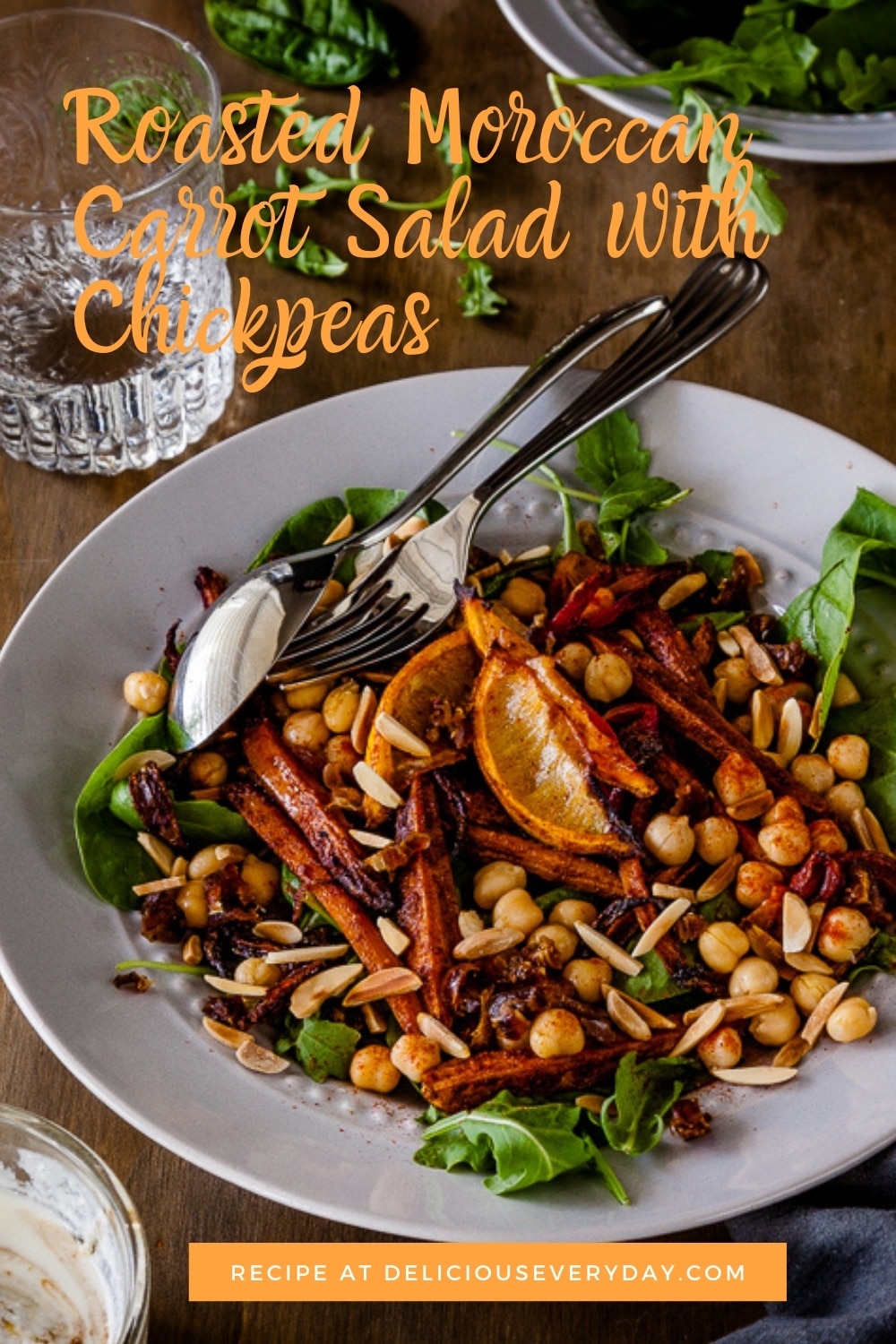 Roasted Moroccan Carrot Salad with chickpeas {vegan} - Oh My Veggies