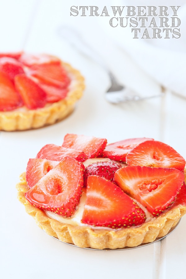 Strawberry custard tarts recipe | @deliciouseveryd DeliciousEveryday.com