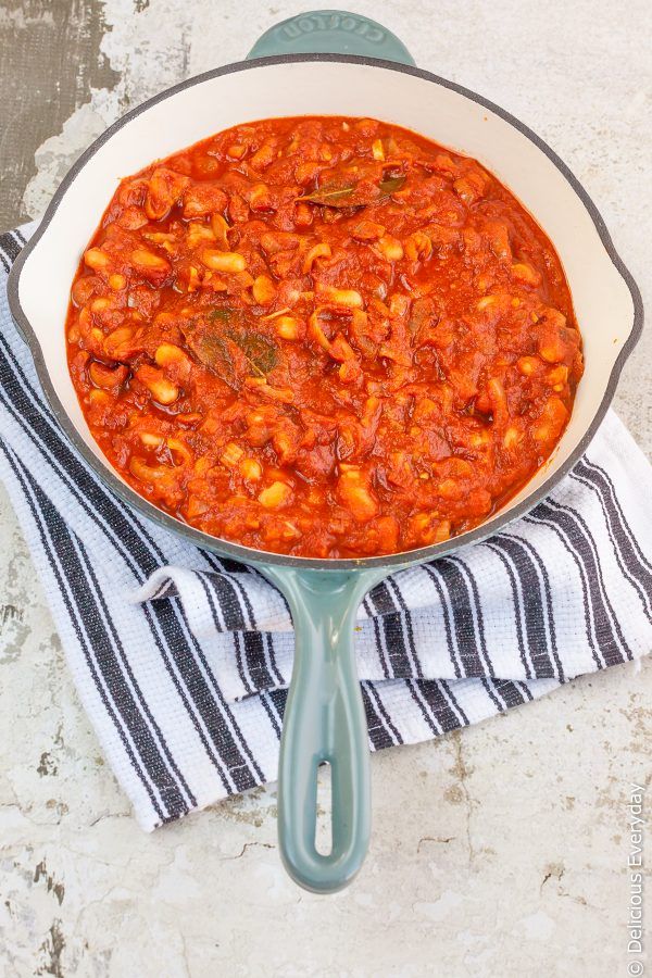 Vegan Baked Beans - Easy & Delicious _-Oh My Veggies