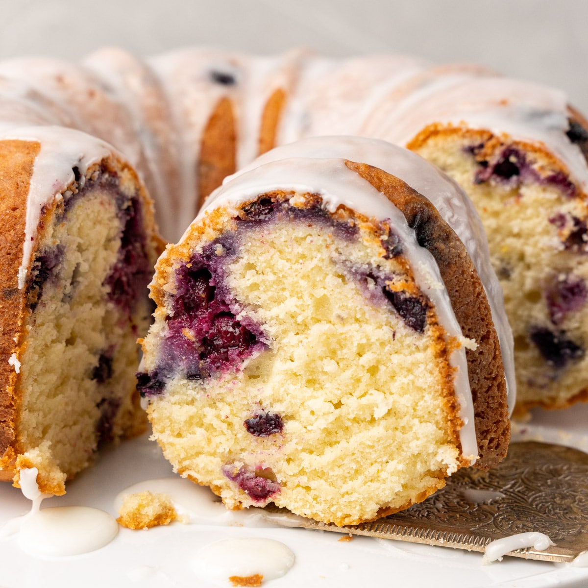 Lemon Blueberry Bundt Cake - Oh My Veggies